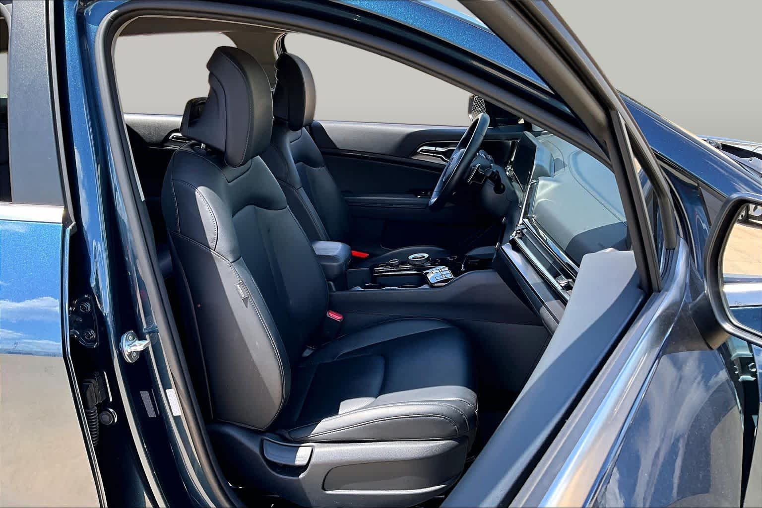 Used 2023 Vesta Blue Kia EX image 9