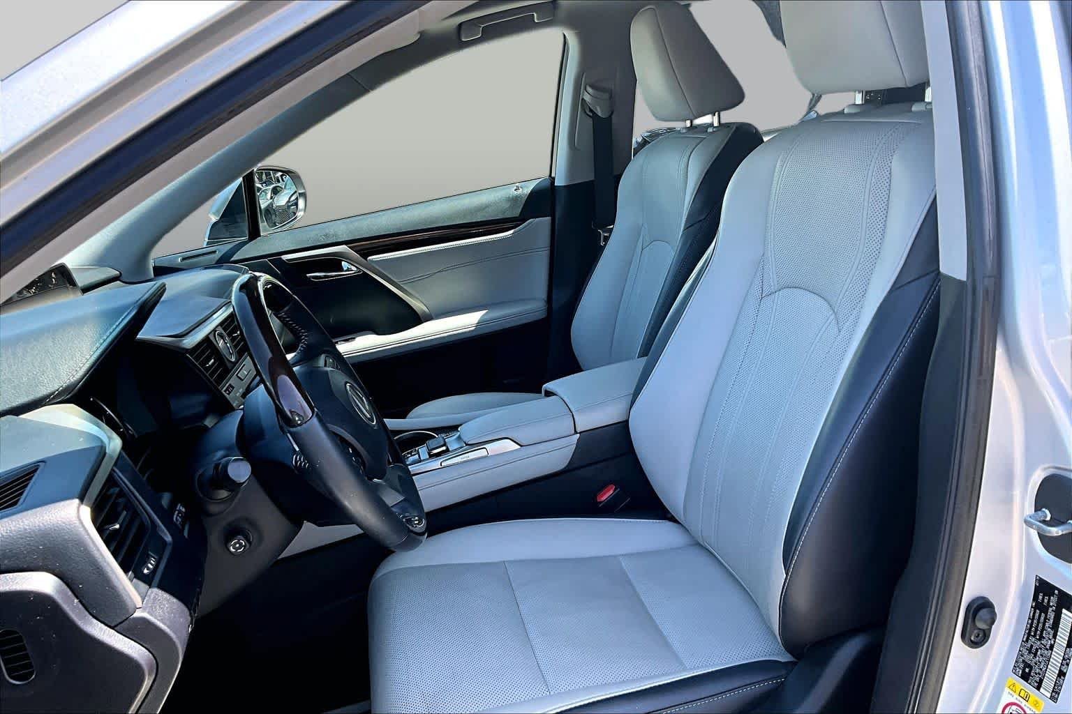 Used 2018 Silver Lining Metallic Lexus  image 8