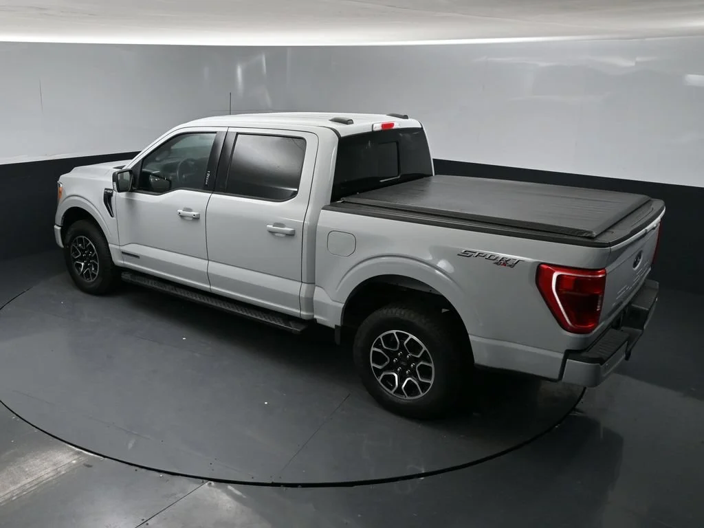 Certified Used 2023 Avalanche Ford XLT image 9