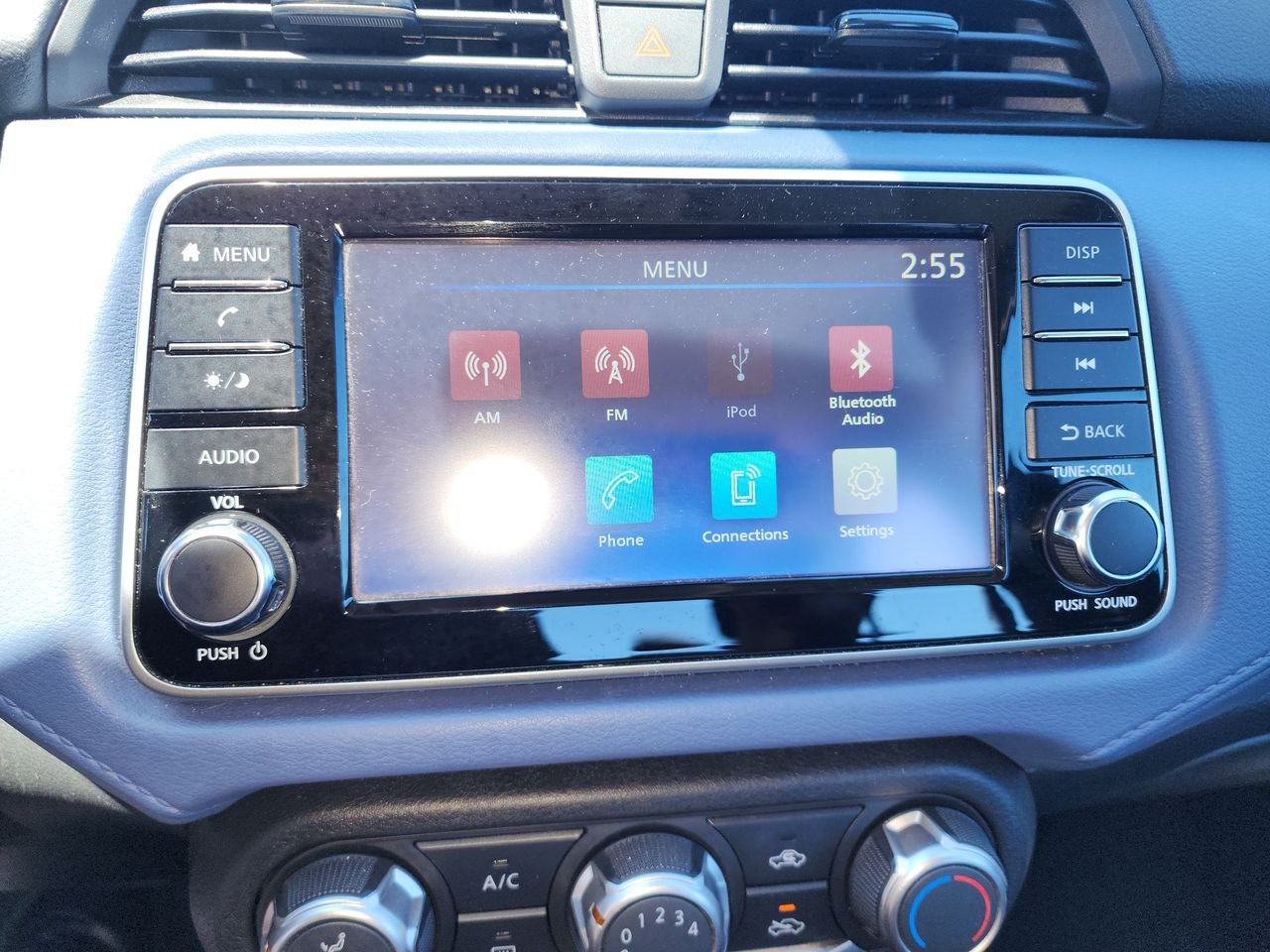 Used 2023  Nissan SV image 15