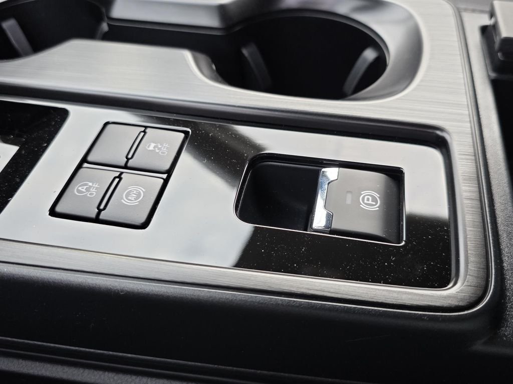 2026 Subaru Outback Limited - Photo 28