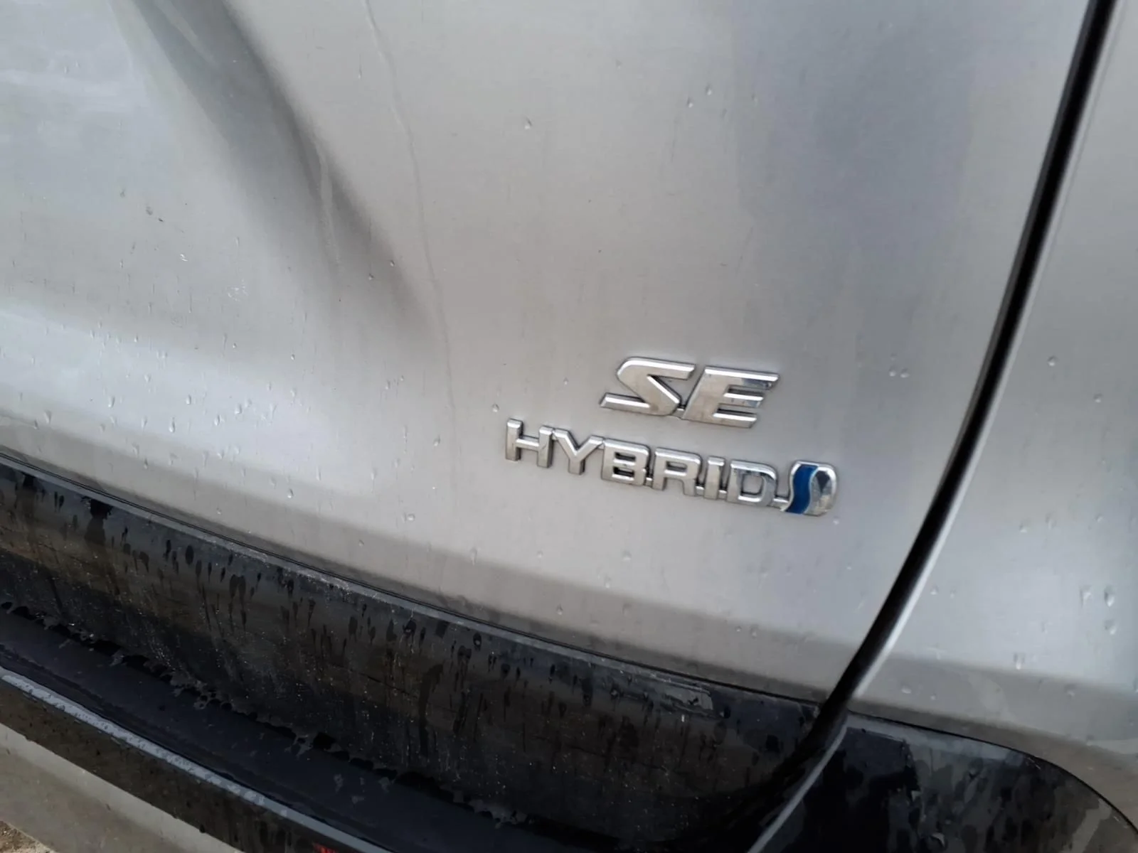 Certified Used 2022 Silver Toyota SE image 9