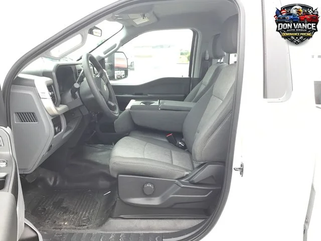 New 2026 Oxford White Ford F-450® XL image 9
