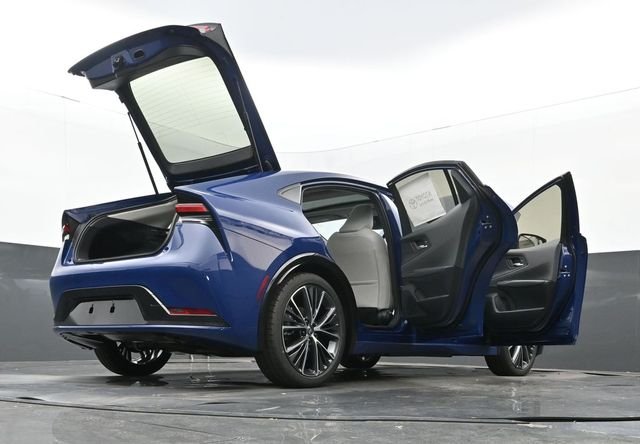 2026 Toyota Prius XLE - Photo 26