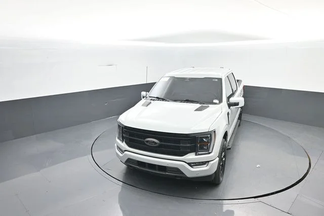 Used 2023 White Ford Lariat image 28