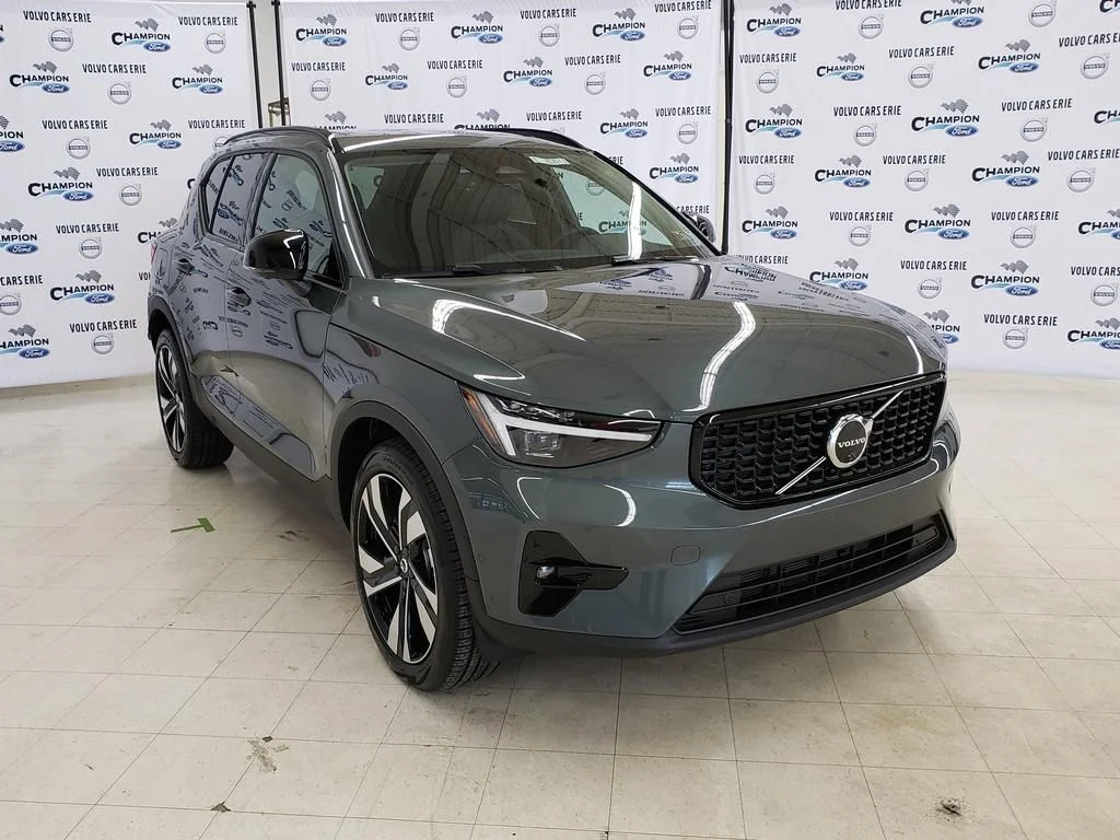 2026 Volvo XC40 Plus