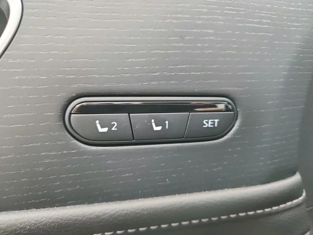 Used 2025  INFINITI SENSORY image 21