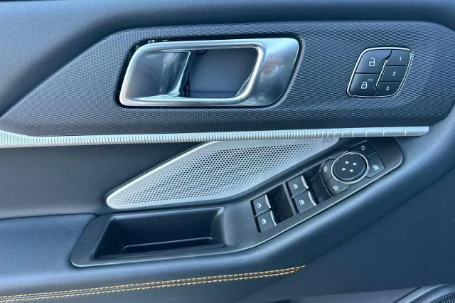 New 2026 Carbonized Gray Metallic Ford Tremor® image 33