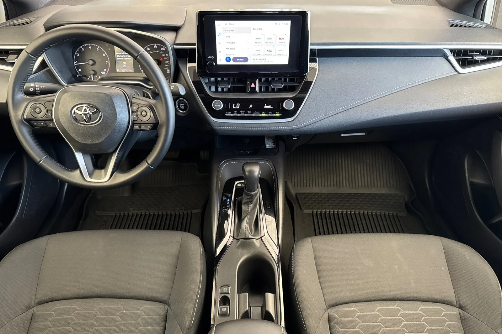 Certified Used 2025 Ice Cap Toyota SE image 12