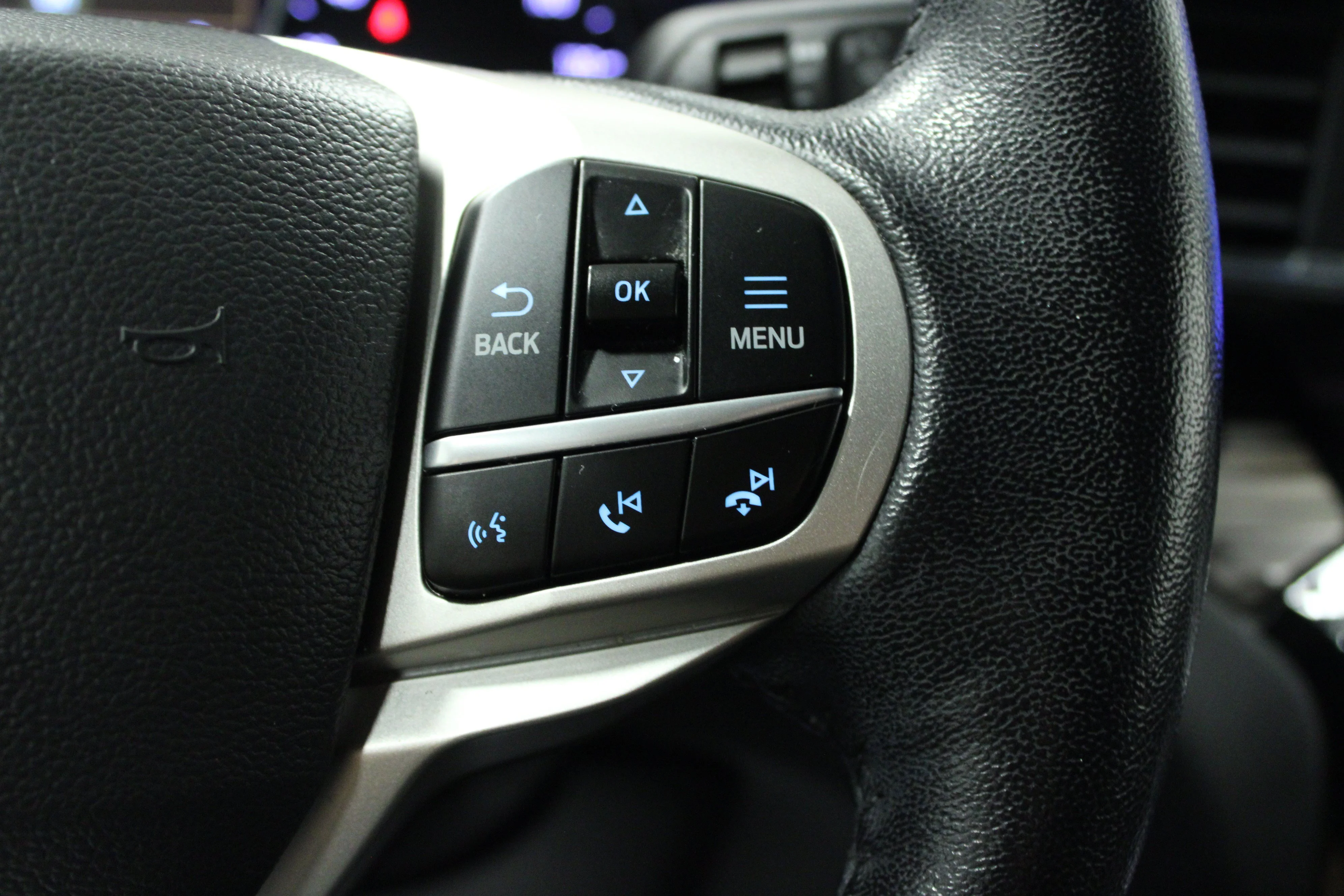Used 2022 Black Metallic Ford Limited image 22