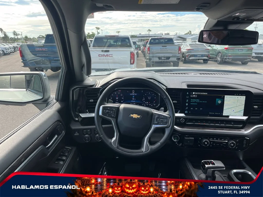 Used 2025 Summit White Chevrolet LTZ image 13