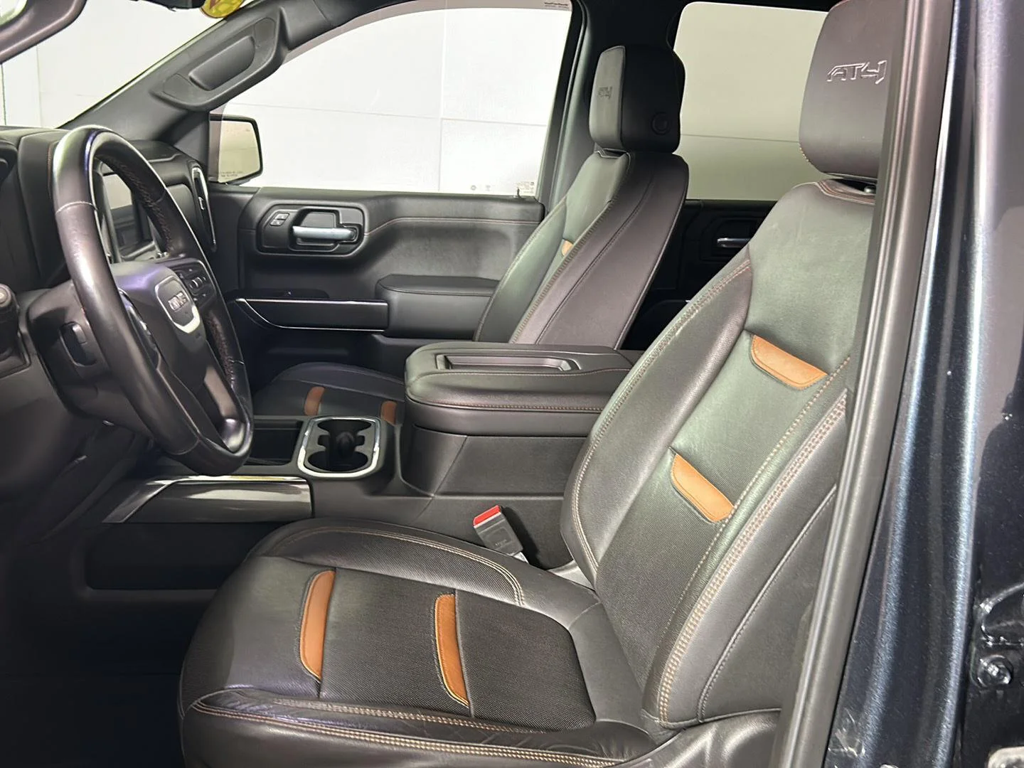 Used 2021 Dark Sky Metallic GMC AT4 image 14