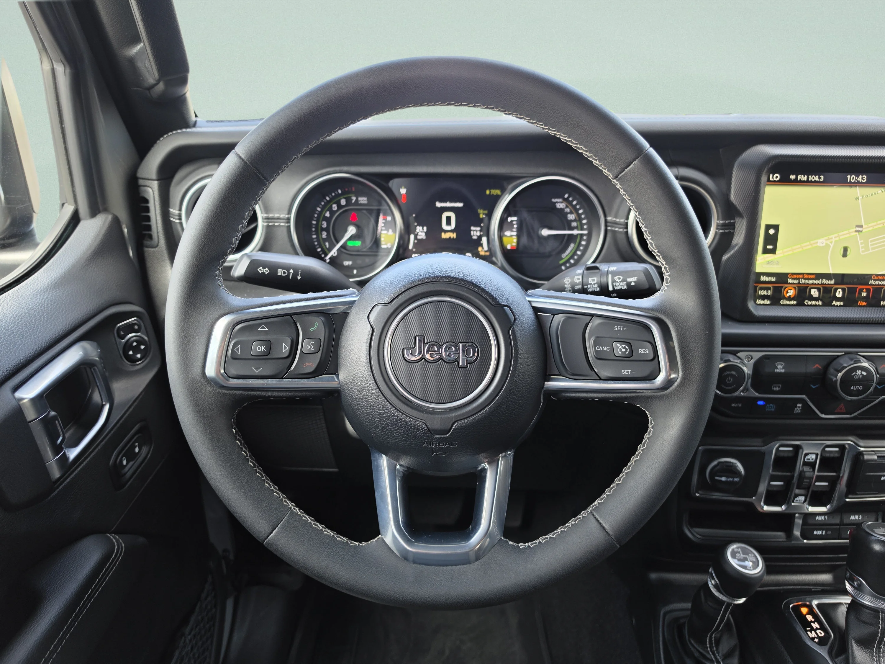 Used 2023 Sting-Gray Clearcoat Jeep Sahara image 21