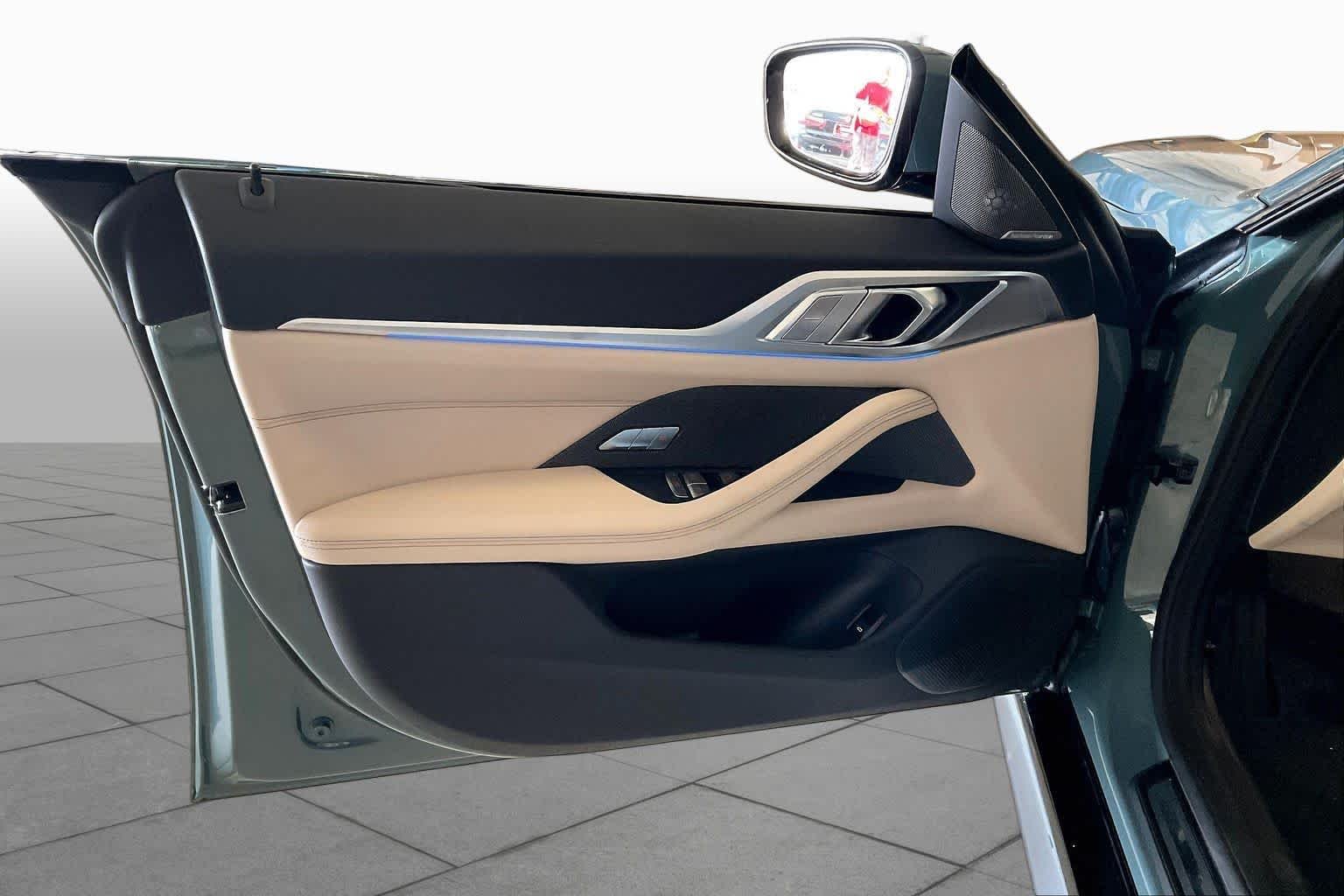 New 2026 Cape York Green Metallic BMW eDrive40 image 10