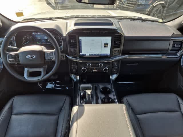 Used 2022 Oxford White Ford XLT image 15