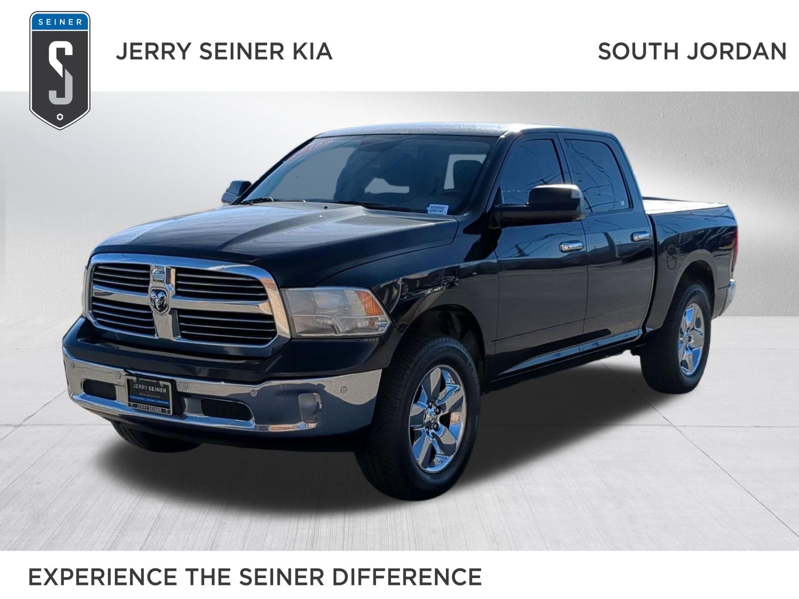 2016 RAM 1500 Big Horn 4x4 Crew Cab 5'7's photo