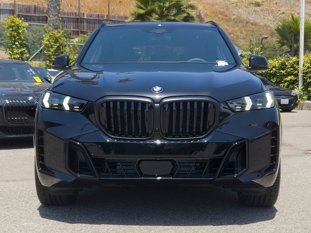 New 2026 Black Sapphire Metallic BMW xDrive40i image 2