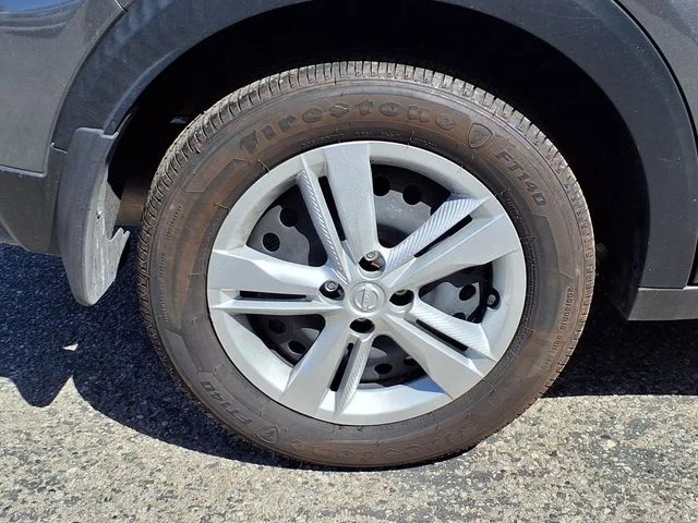 Used 2025 Gray Nissan S image 22