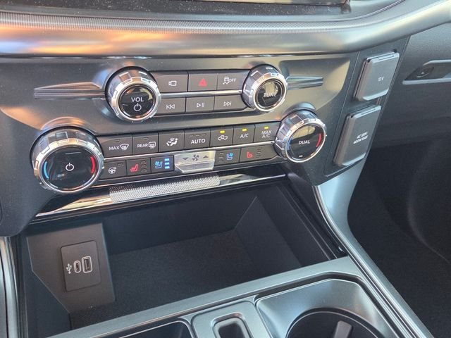 New 2026 Carbonized Gray Metallic Ford Lariat image 22