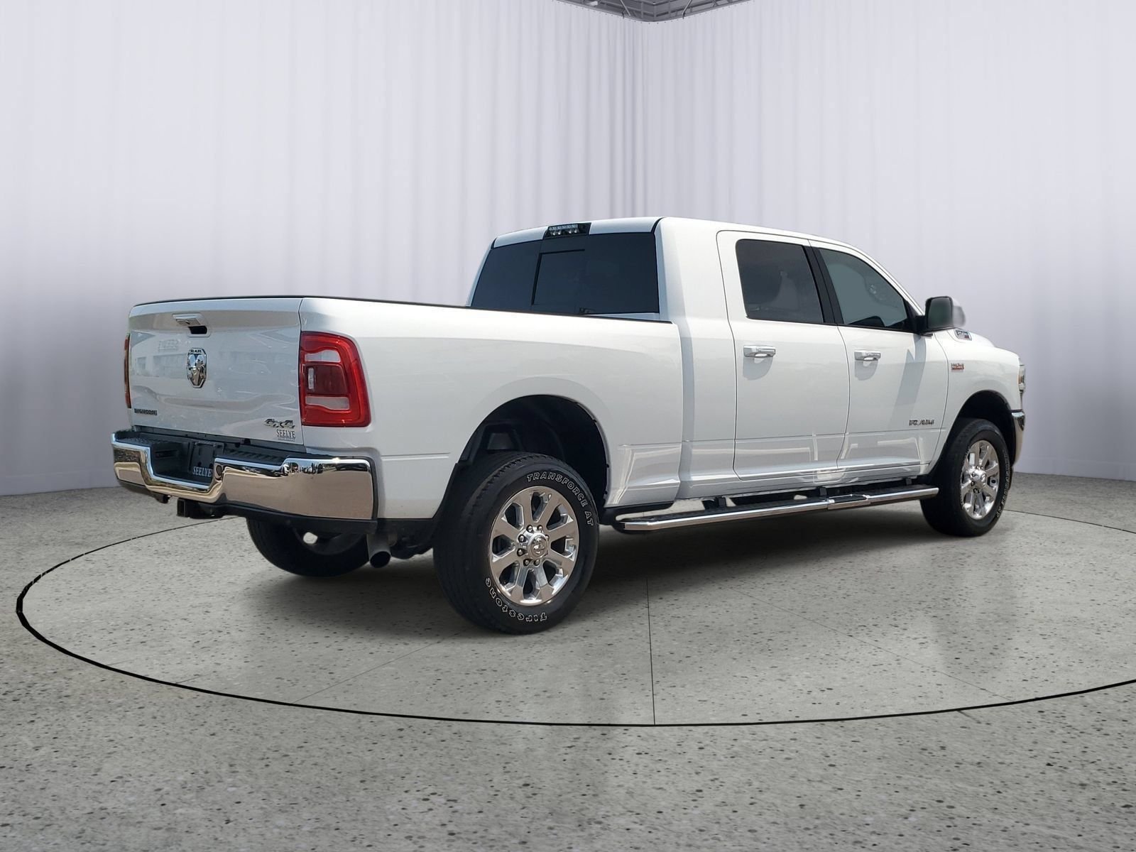 Used 2019 White Ram Big Horn image 4