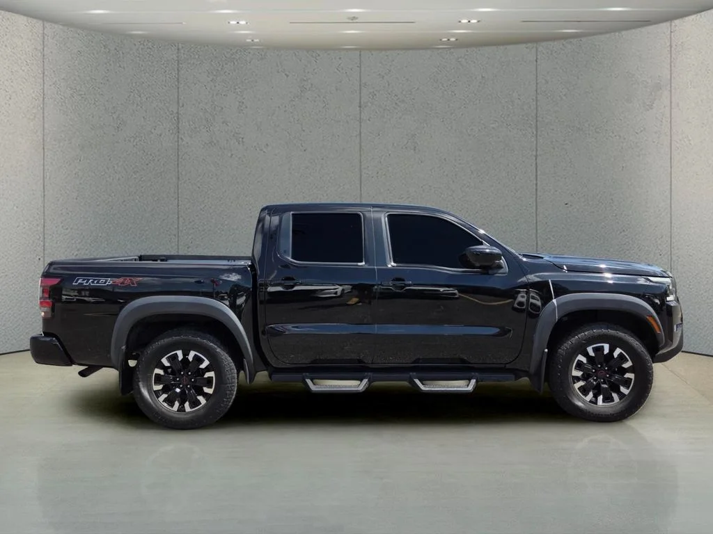 Used 2023 Black Nissan PRO-4X image 6