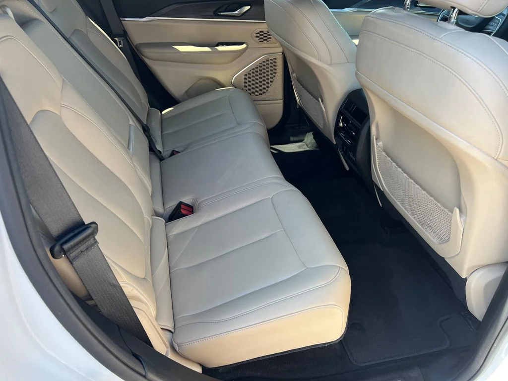 Used 2024 White Jeep 4xe image 17