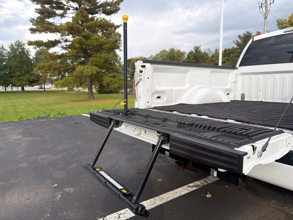 Used 2012 White Ford XLT image 15