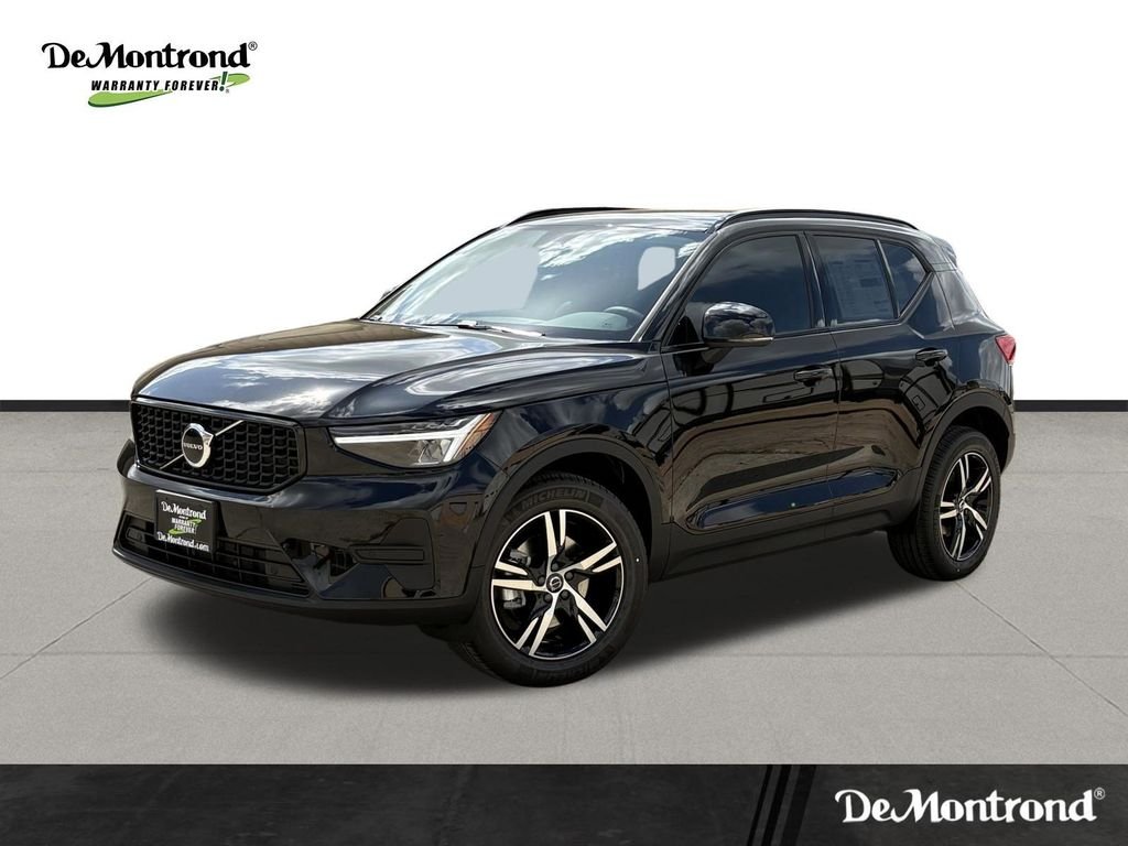 2026 Volvo XC40 Core