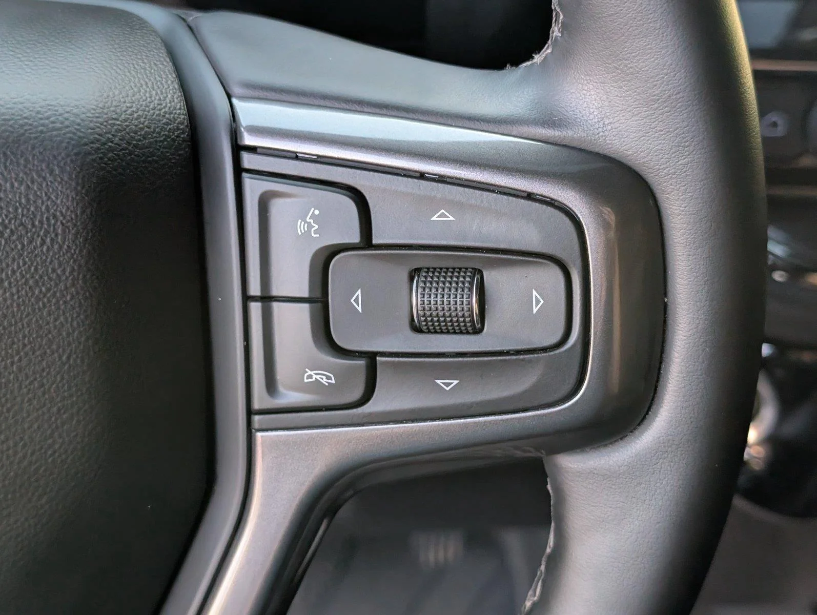 Used 2026 Black Chevrolet ZR2 image 29