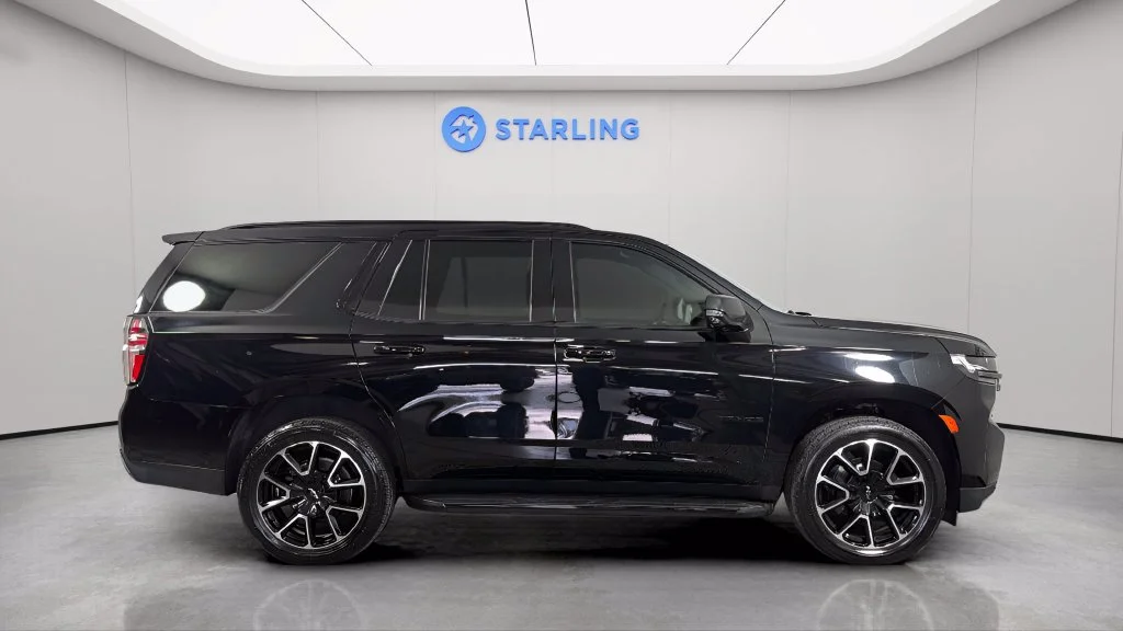 Used 2021 BLACK Chevrolet RST image 12
