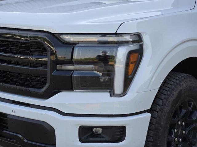 New 2026 Oxford White Ford Lariat® image 27