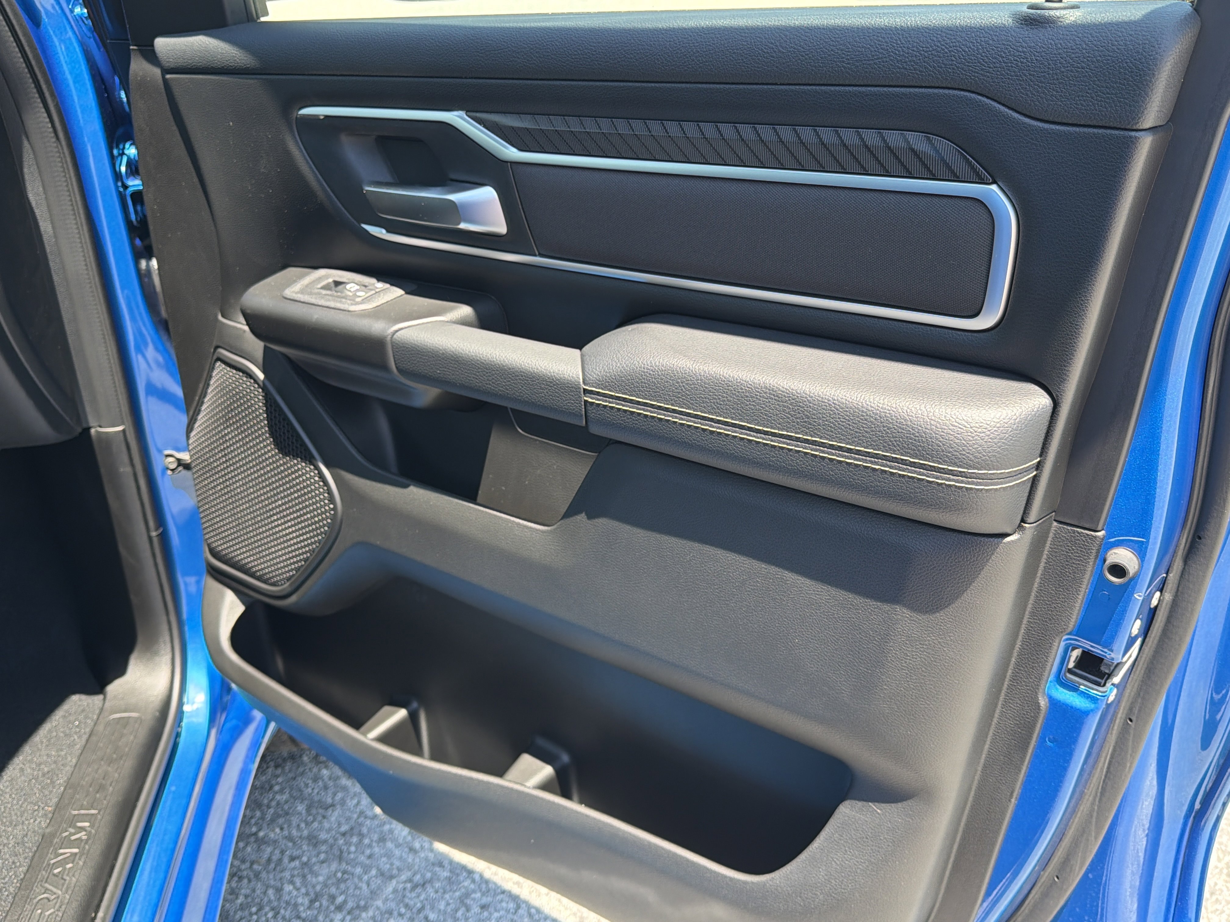 New 2026 Hydro Blue Pearl-Coat Exterior Paint RAM Big Horn image 15