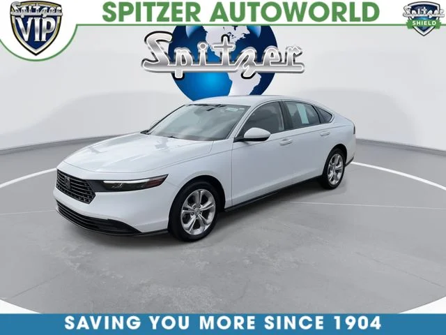 Used 2024 White Honda LX image 4