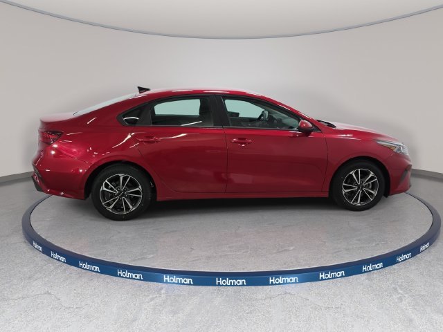 Used 2024 Red Kia LXS image 5