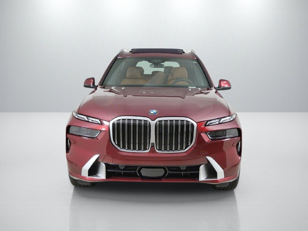 Used 2027 Red BMW xDrive40i image 3