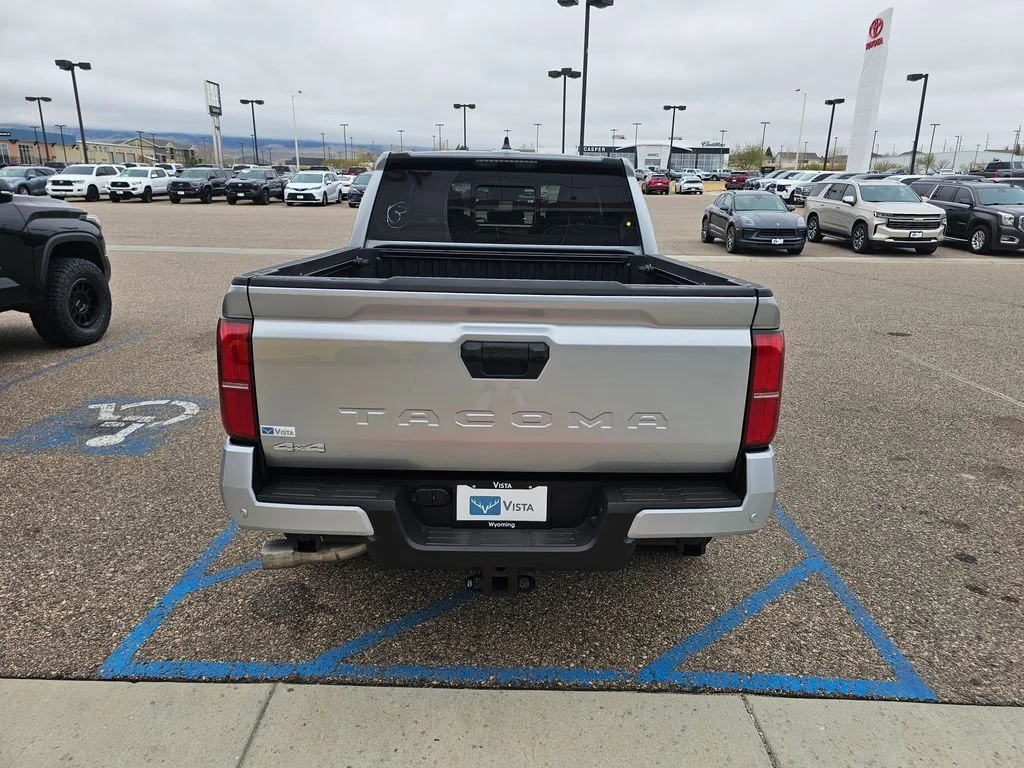 2026 Toyota Tacoma SR5 - Photo 6