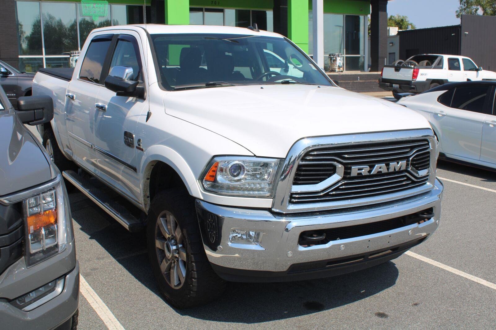 Used 2018 Bright White Clearcoat Ram Longhorn image 3