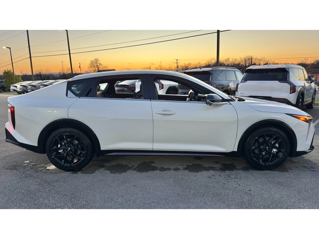 New 2025 Snow White Pearl Kia GT-Line Turbo image 3