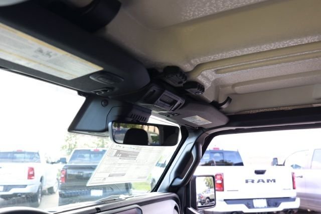 New 2025 Granite Crystal Metallic Clear-Coat Exterior Paint Jeep Willys image 12