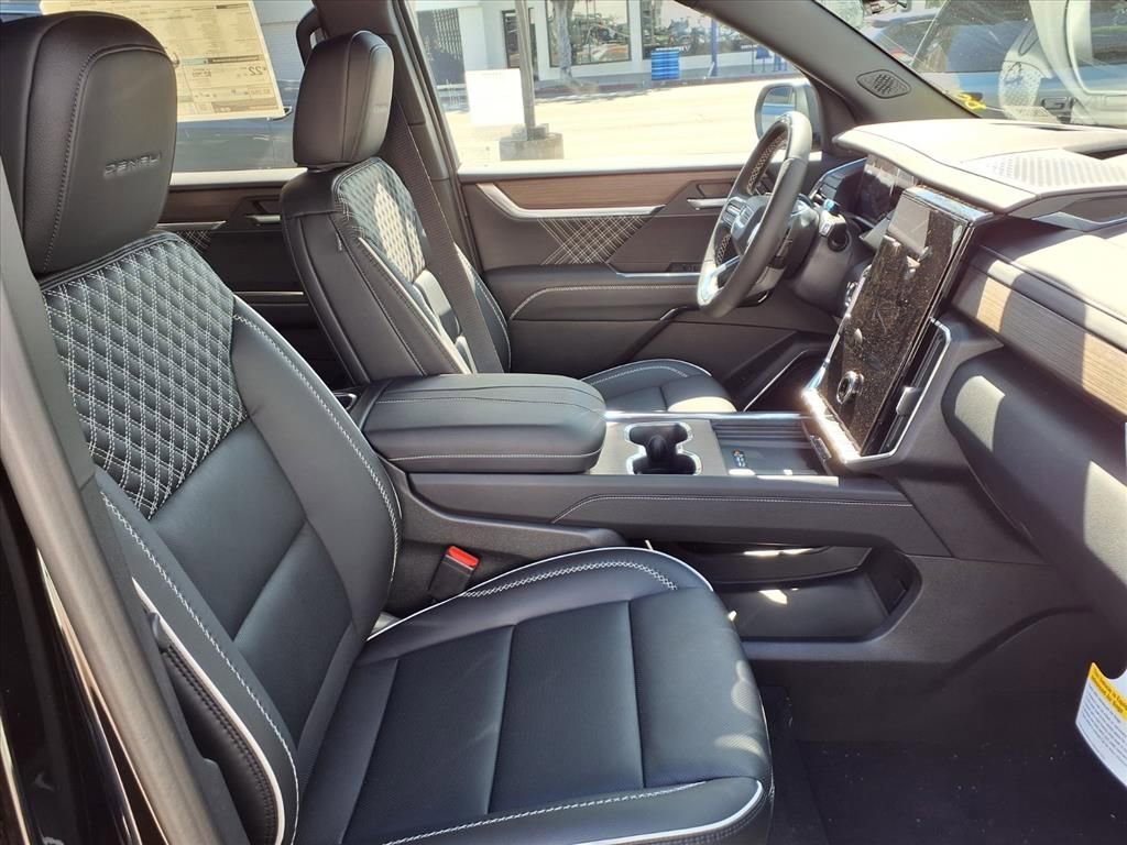 2026 GMC Acadia Denali - Photo 6