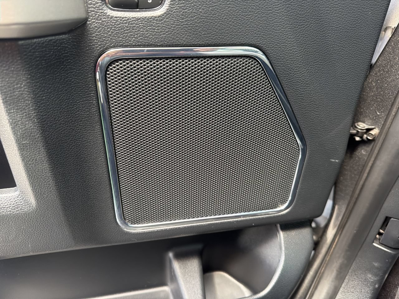 Used 2019 Magnetic Ford Lariat image 18