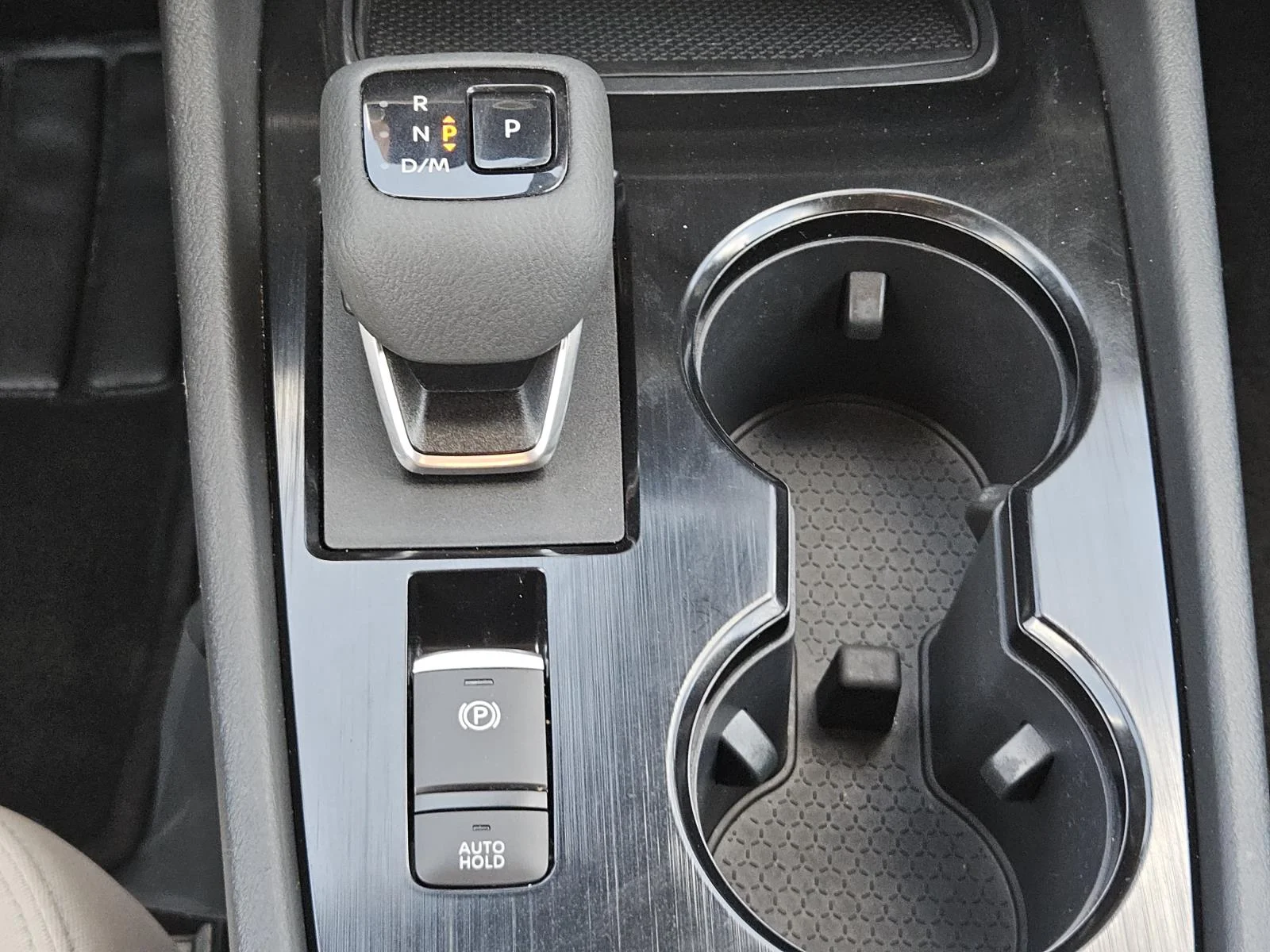 Used 2025 Scarlet Ember Tintcoat Nissan AWD SV image 16