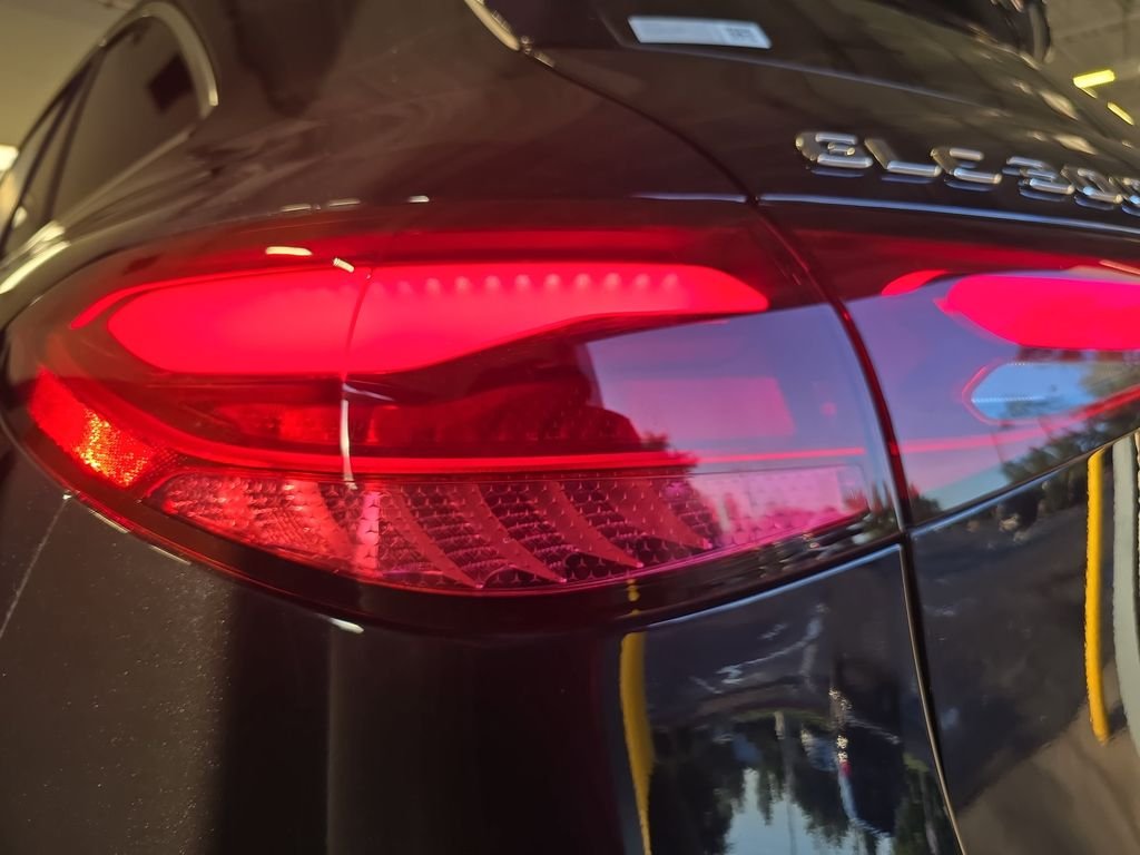 Certified Used 2024 Black Mercedes-Benz GLC 300 image 37