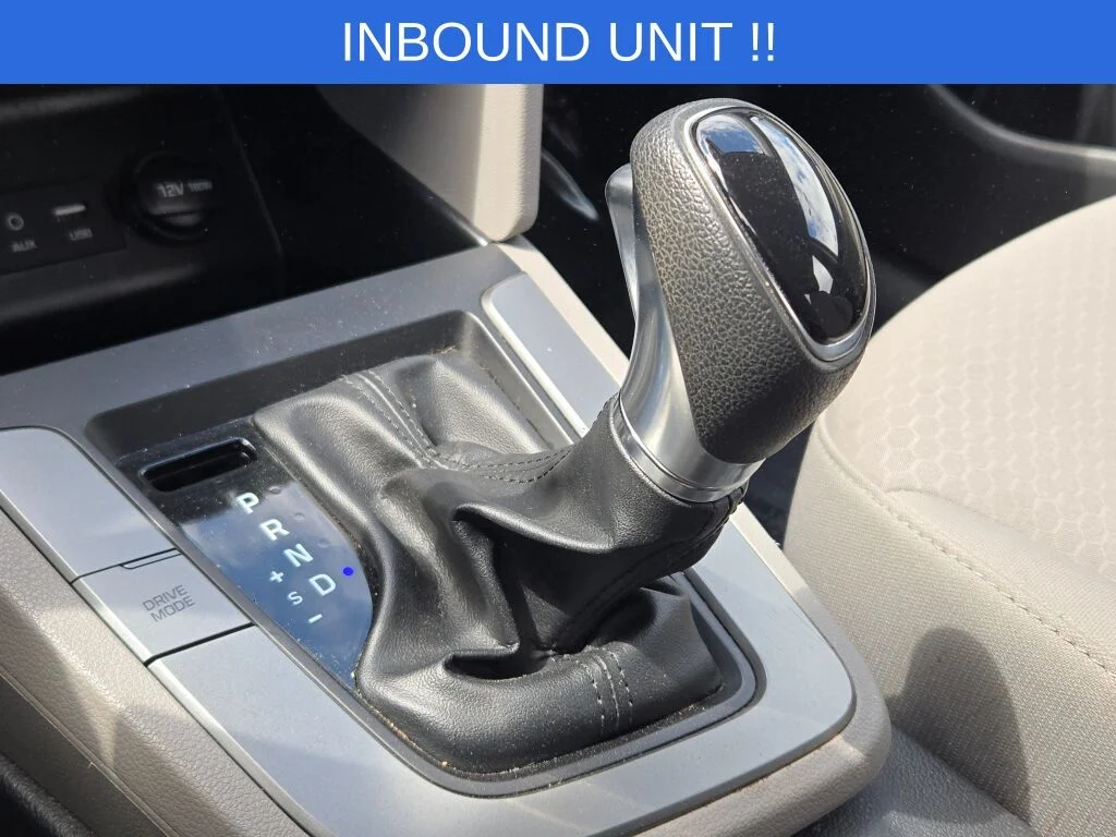 2020 Hyundai Elantra SE - Photo 21