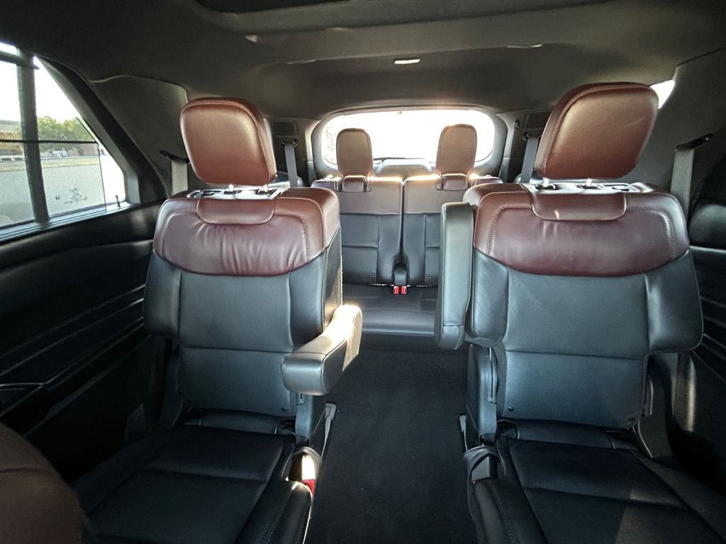 Used 2023 White Ford Platinum image 19