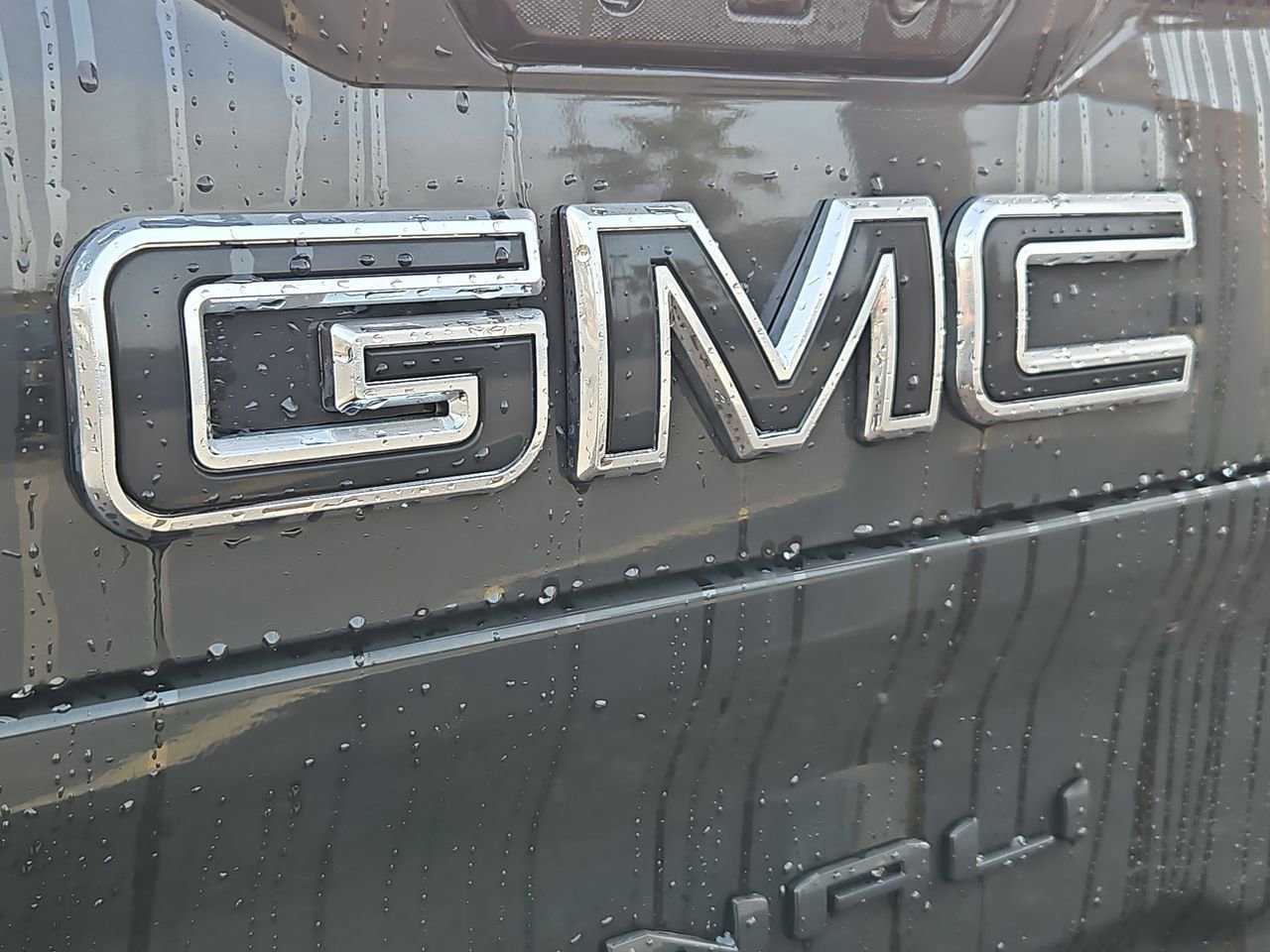 New 2026 Onyx Black GMC Denali Ultimate image 32