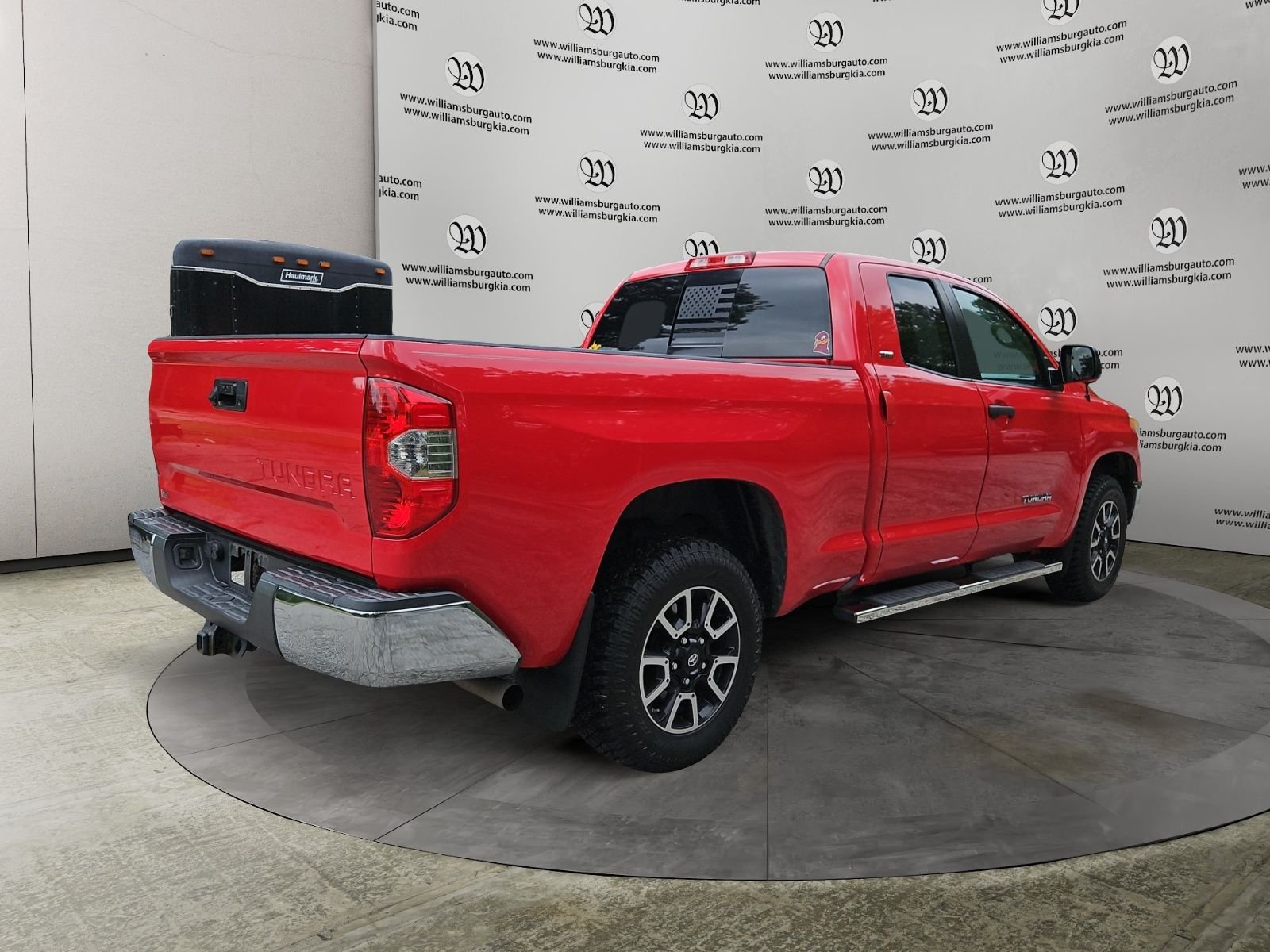 Used 2014 Red Toyota SR5 image 5
