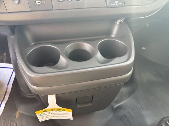 2025 Chevrolet Express Cargo Work Van - Photo 14