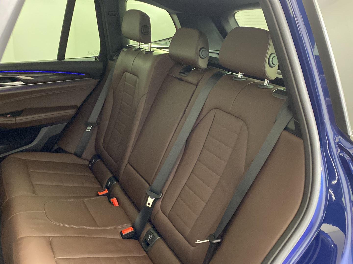 Used 2024 Phytonic Blue Metallic BMW xDrive30i image 4