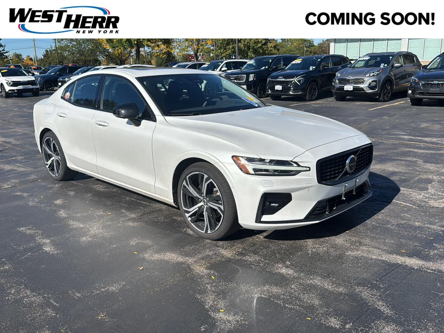 Used 2024 Crystal White Metallic Volvo Plus Dark Theme image 1